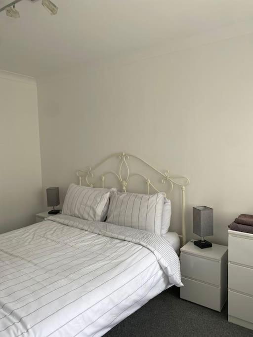 Teith Court Apartment With Private Parking. Stirling Luaran gambar